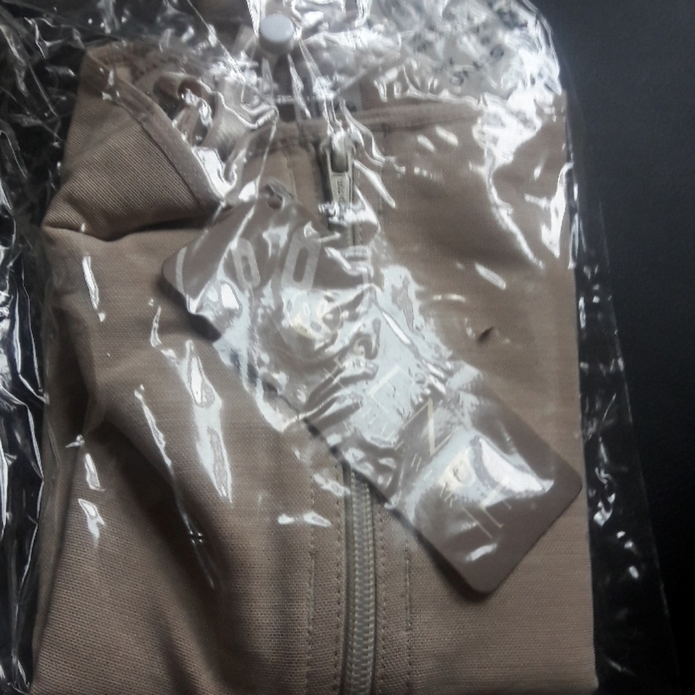 SENSE SHAPE WEAR